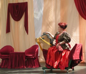 Stela-Popescu-in-musicalul-COANA-CHIRITA_Opera-Comica-pentru-Copii